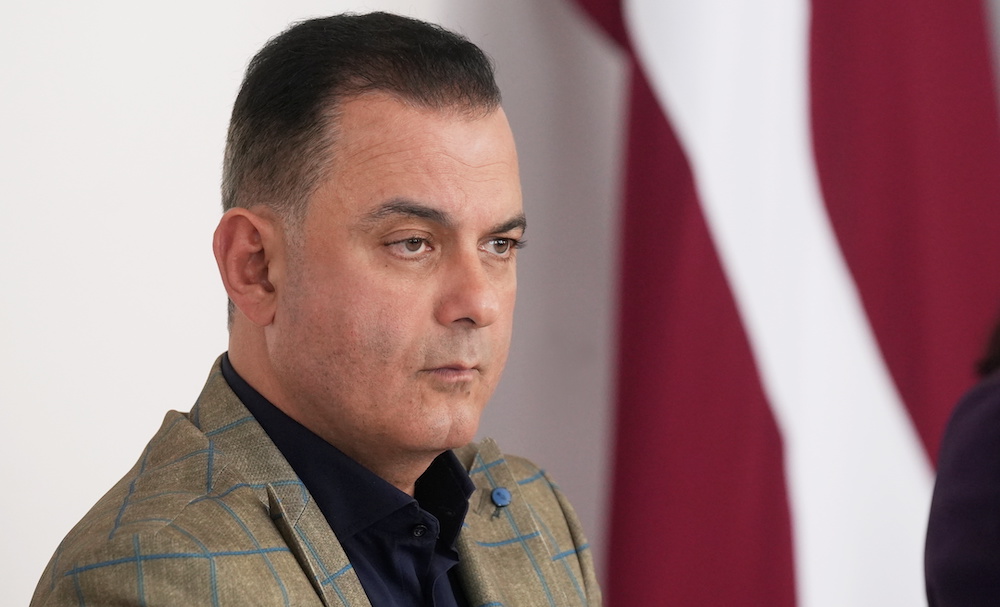 Nei vienas centas negali būti paimtas iš sveikatos biudžeto – Latvijos sveikatos ministras perspėja