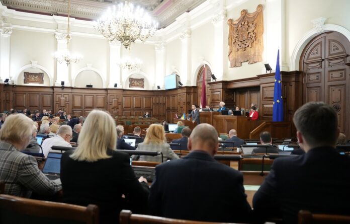 Bnn fokusavimas | Ar valstybės pareigūnų atlyginimai bus paslėpti ir ar „Saeima“ bus kvėpavimo priemonė?