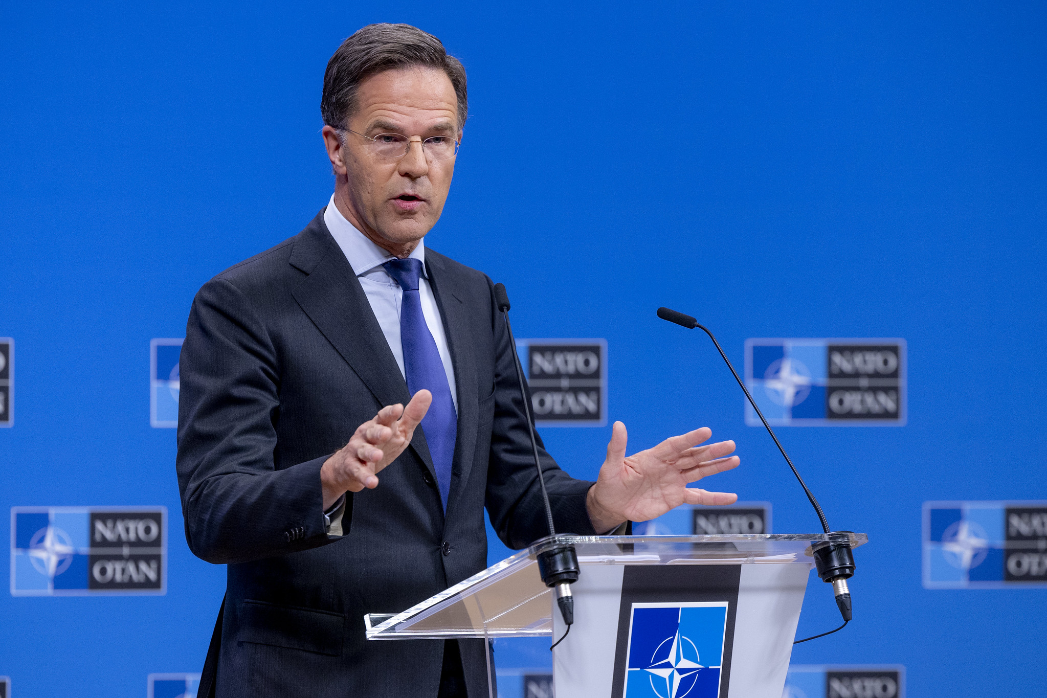 NATO reikia 400% padidėjusio oro ir priešraketinės gynybos, Rutte raginti paraginti