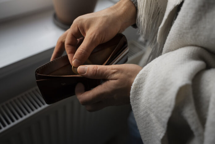 „Išmatuokite septynis kartus, tada sumažinkite“ – senjorų įspėjimas vyriausybei dėl ankstyvų pensijų pensijų