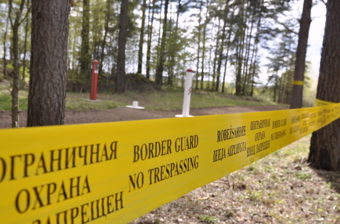 Latvijoje užfiksuoti keli imigracijos pažeidimai. NA ragina griežtesnę imigracijos kontrolę