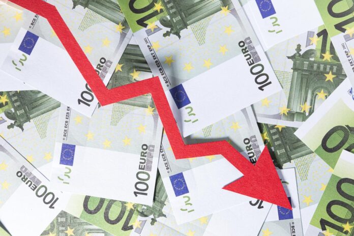 Latvija kitais metais turės skolintis 3,8 milijardo eurų – kodėl?
