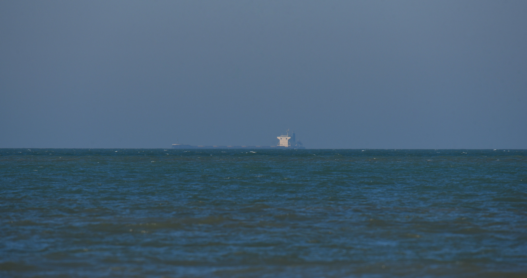 Britų karališkasis laivynas Lamanšo sąsiauryje sulaikė du Rusijos karo laivus