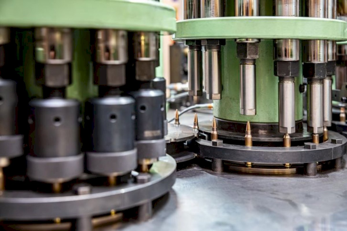 Finansų ministerija formuoja darbo grupę, kuri prižiūri gynybos ir saugumo pramonės plėtrą