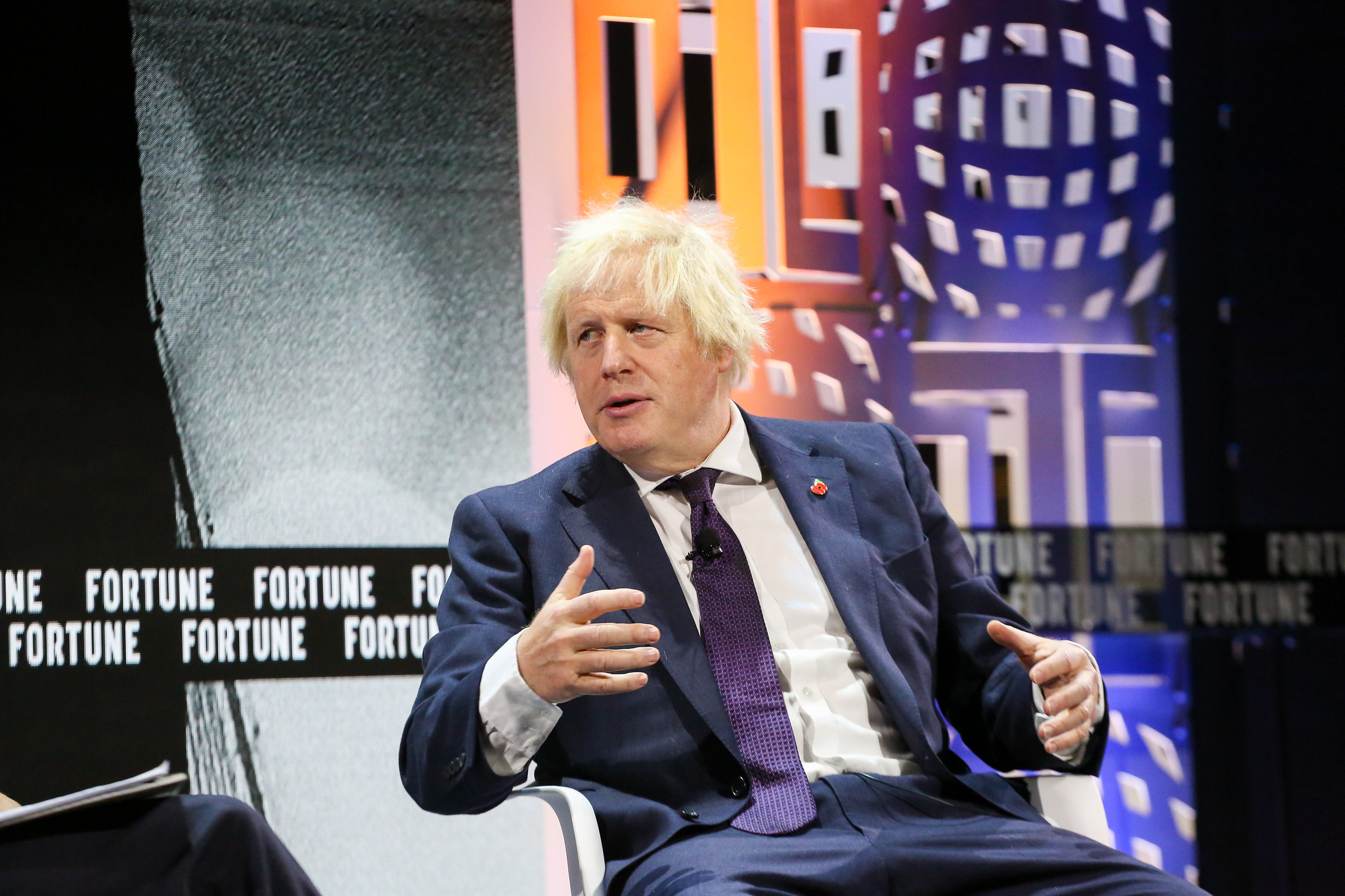 Paklausimas: Didžiosios Britanijos vyriausybė, vadovaujama Johnsono, pandemijos metu veikė neryžtingai ir per vėlai