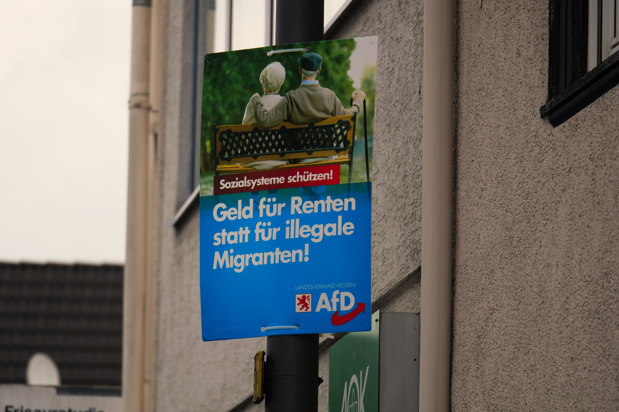 Kai valdžia taip arti, Vokietijos kraštutinė dešinė siekia pagerinti savo įvaizdį