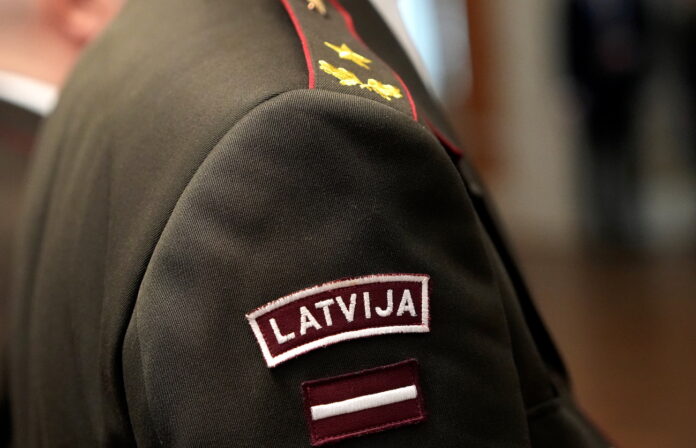 Rekordinis Latvijos gynybos finansavimas: ginkluotosios pajėgos gauna didžiausią biudžetą istorijoje