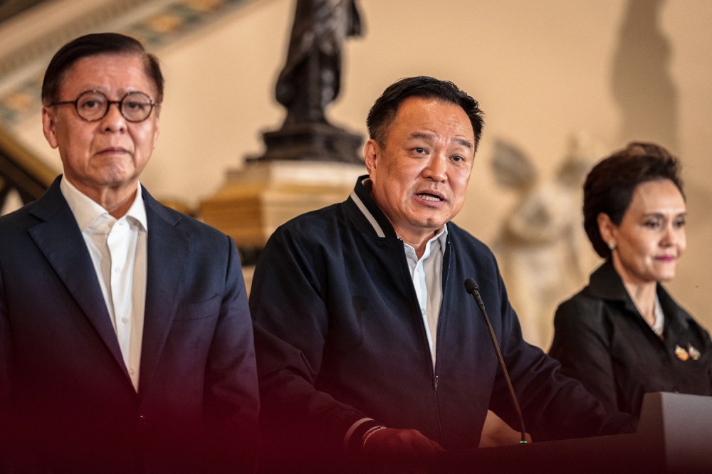 Tailando parlamentas pasišalino, kad būtų nutrauktas balsavimas dėl nepasitikėjimo – užsienio politika