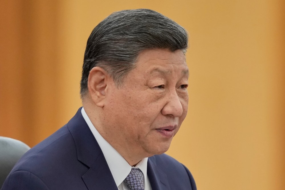Xi Jinpingas ragina generolus sukurti modernesnę Kinijos kariuomenę