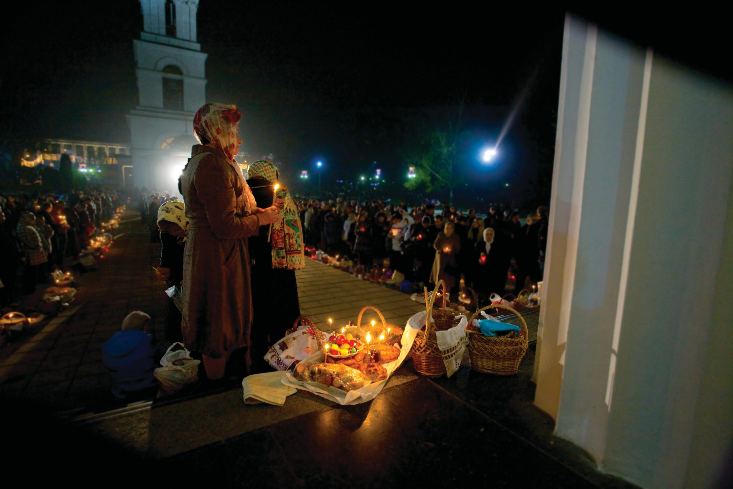 Maskva skelbia paliaubas stačiatikių Velykoms; Ukrainiečiai skeptiškai