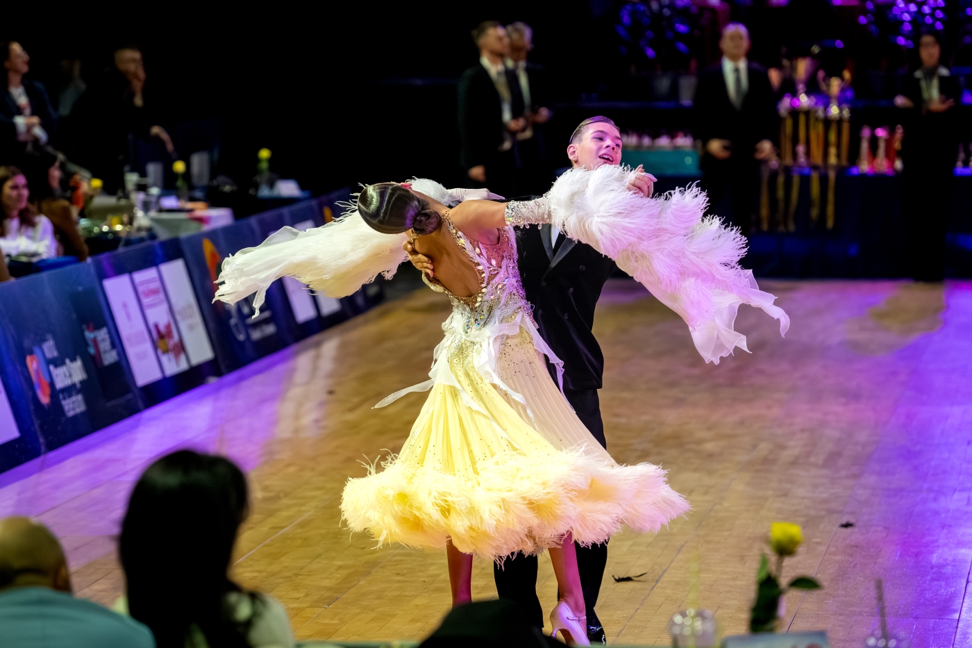 Šiauliečiai balandį nenuobodžiaus: arena kviečia į krepšinį, spektaklius ir tradicinį „Sun City Cup”