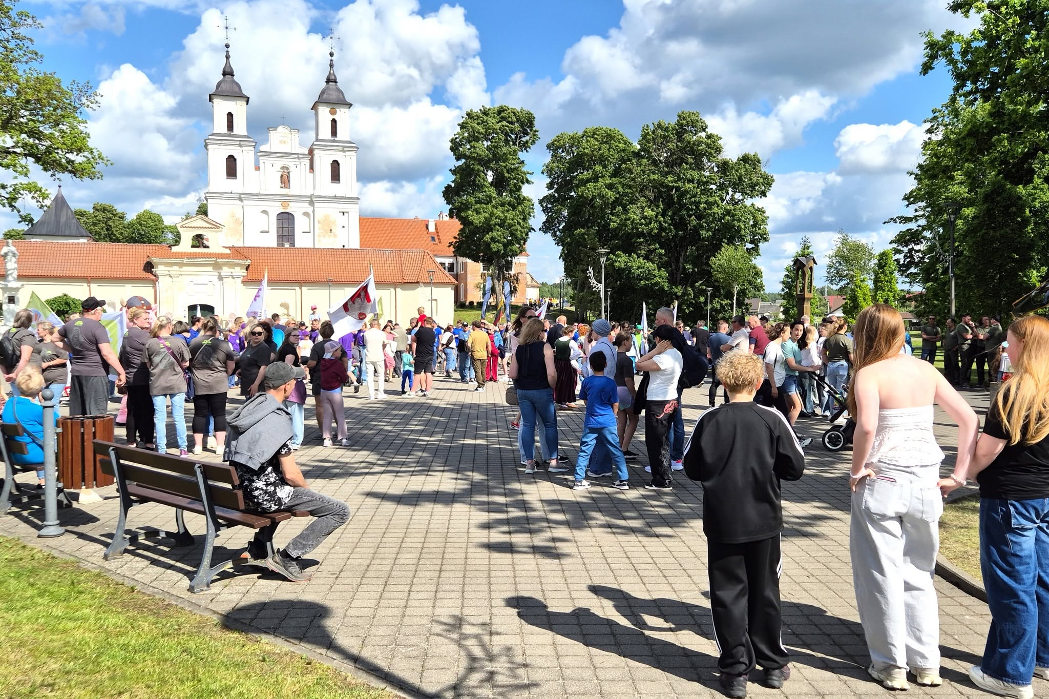 Tytuvėnų 730 gimtadienis – su griaustinio krikštu, saule ir puikiais pasirodymais!